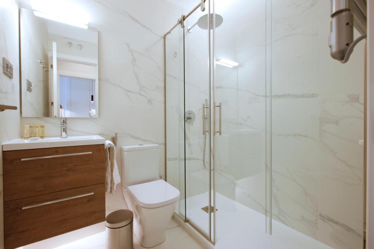 Tirso Suite Madrid Exteriér fotografie