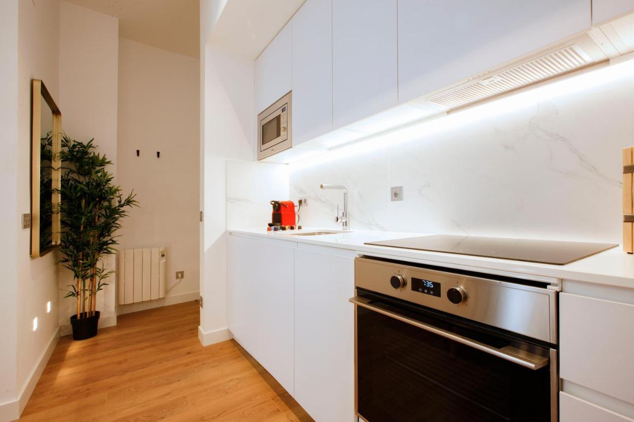 Tirso Suite Madrid Exteriér fotografie