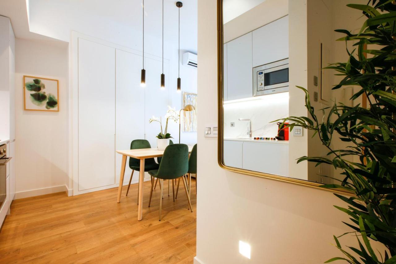 Tirso Suite Madrid Exteriér fotografie