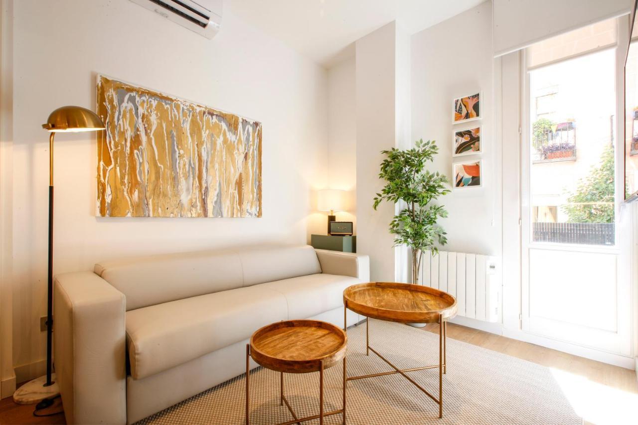 Tirso Suite Madrid Exteriér fotografie